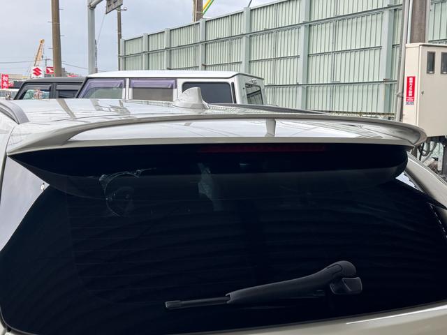 3シリーズ 318iツーリング Mスポーツ エディションシャドー ディスプレイメーター・シートヒーター・レザーシート・19インチアルミ・ドライブレコーダー・電動リアゲート(13枚目)