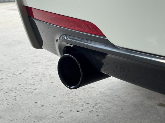 3シリーズ 318iツーリング Mスポーツ エディションシャドー ディスプレイメーター・シートヒーター・レザーシート・19インチアルミ・ドライブレコーダー・電動リアゲート(27枚目)