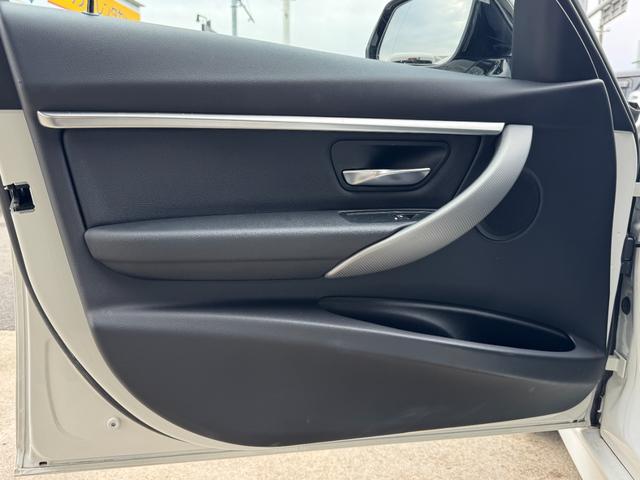 3シリーズ 318iツーリング Mスポーツ エディションシャドー ディスプレイメーター・シートヒーター・レザーシート・19インチアルミ・ドライブレコーダー・電動リアゲート(42枚目)