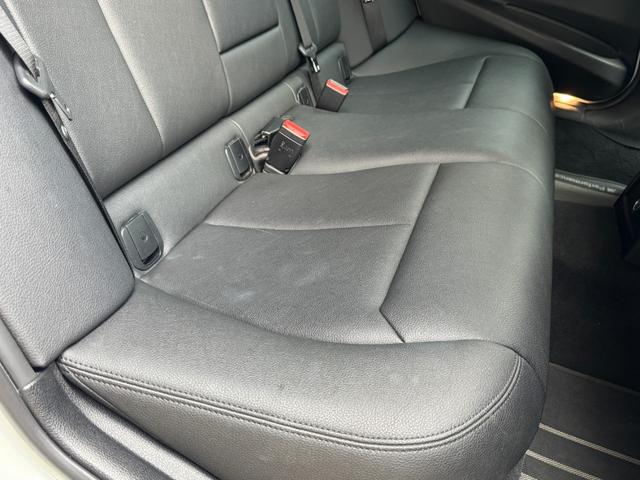 3シリーズ 318iツーリング Mスポーツ エディションシャドー ディスプレイメーター・シートヒーター・レザーシート・19インチアルミ・ドライブレコーダー・電動リアゲート(45枚目)