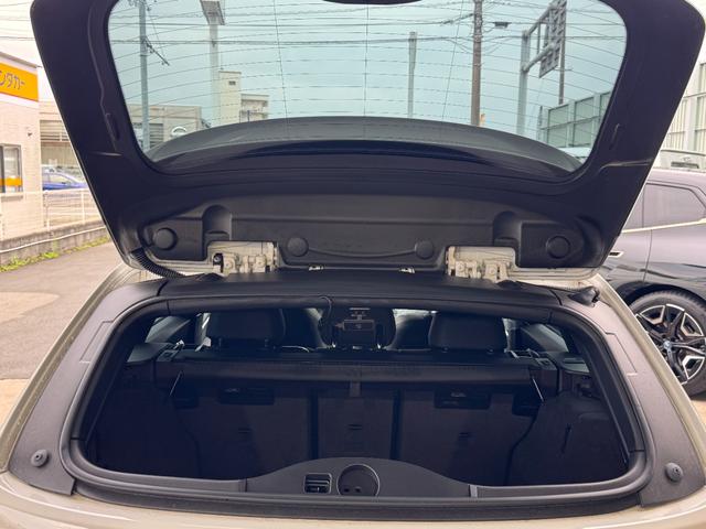 3シリーズ 318iツーリング Mスポーツ エディションシャドー ディスプレイメーター・シートヒーター・レザーシート・19インチアルミ・ドライブレコーダー・電動リアゲート(52枚目)