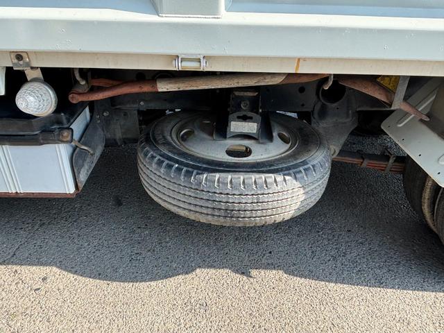 キャンター ダンプ　ダンプ　あおりあり　荷台あおりと運転席後ろ縞鋼板あり運転席助手席ビニールあり　メッキパーツ　ＥＴＣ　ディーゼル（10枚目）