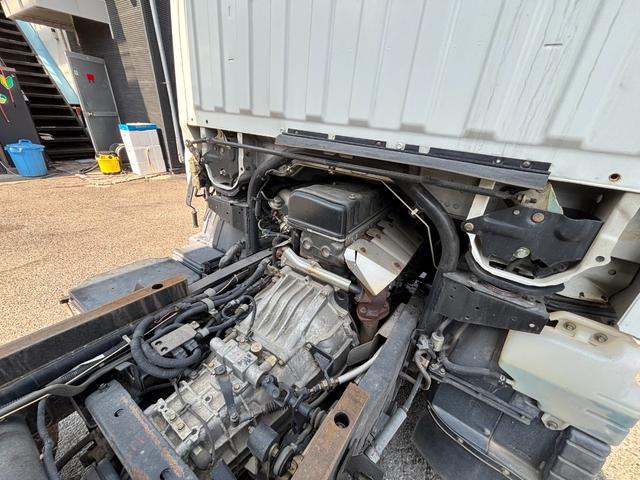 キャンター ダンプ　ダンプ　あおりあり　荷台あおりと運転席後ろ縞鋼板あり運転席助手席ビニールあり　メッキパーツ　ＥＴＣ　ディーゼル（17枚目）