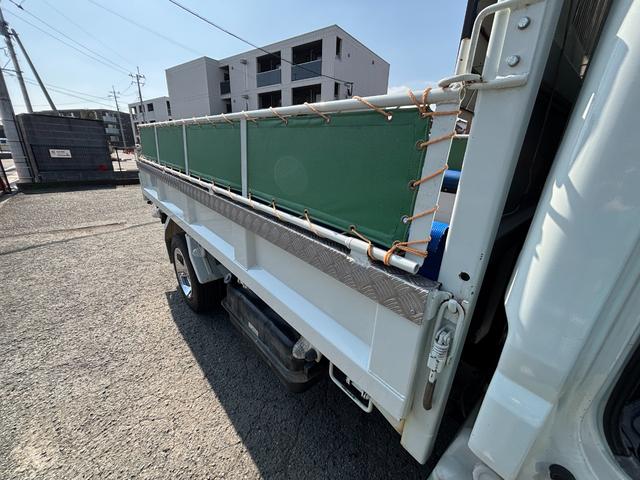 キャンター ダンプ　ダンプ　あおりあり　荷台あおりと運転席後ろ縞鋼板あり運転席助手席ビニールあり　メッキパーツ　ＥＴＣ　ディーゼル（19枚目）