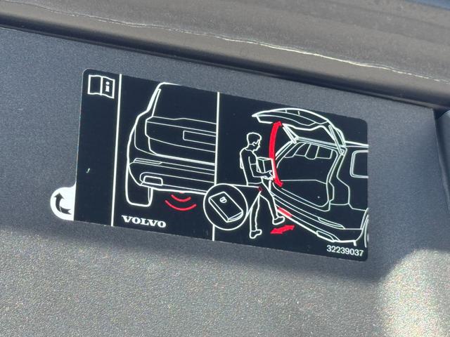 ���肪�ӂ������Ă��Ă����A�Q�[�g�̊J���\�ł��B