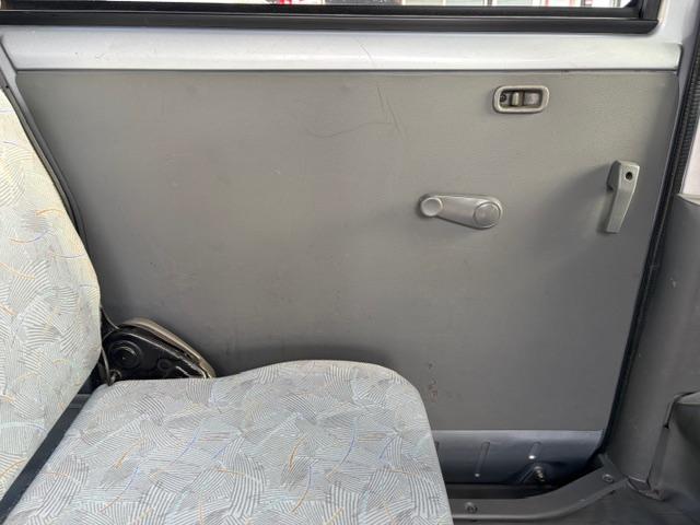 ミニキャブバン CL 4WD ハイルーフ(17枚目)