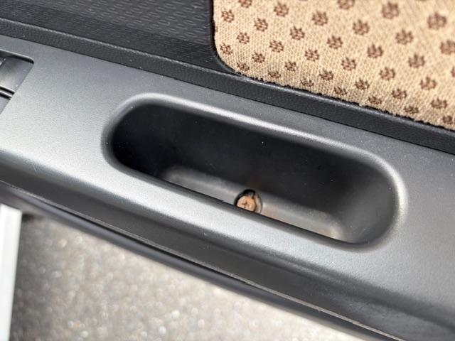 ���c�ȃh�A�g�����K�^��