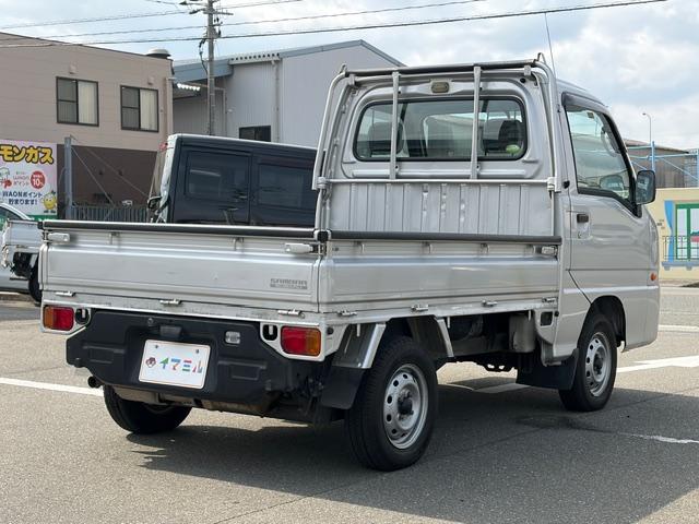サンバートラック ＴＢ　５速マニュアル　４ＷＤ　三方開（7枚目）