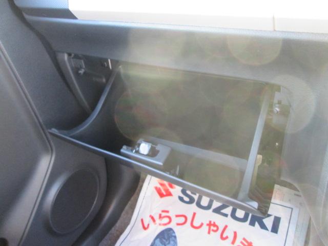 AGS(オートギアシフト)車 純正CDプレイヤー装着車(17枚目)