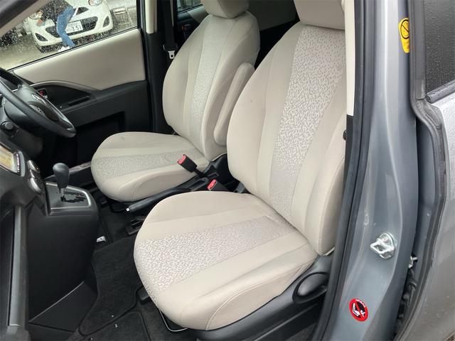 プレマシー ２０ＣＳ　両側電動スライドドア　ナビ地デジＴＶ　バックカメラ　Ｂｌｕｅｔｏｏｔｈ　キーレスエントリー　ＥＴＣ　オートエアコン　電動格納ドアミラー　７人乗り　車検令和８年１２月　レンタＵＰ（24枚目）