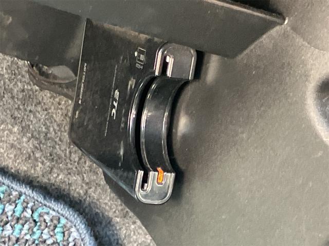 ミニキャブバン ブラボー　ＥＴＣ　キーレスエントリー　ＣＤデッキ　オートマ車　両側スライドドア　ＡＢＳ　運転席助手席エアバック　走行５３０００ｋｍ（4枚目）