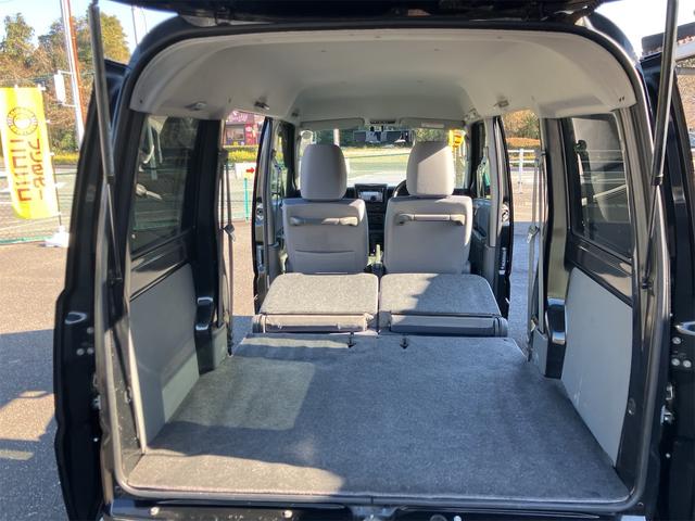 ミニキャブバン ブラボー　ＥＴＣ　キーレスエントリー　ＣＤデッキ　オートマ車　両側スライドドア　ＡＢＳ　運転席助手席エアバック　走行５３０００ｋｍ（20枚目）