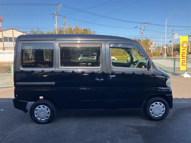 ミニキャブバン ブラボー　ＥＴＣ　キーレスエントリー　ＣＤデッキ　オートマ車　両側スライドドア　ＡＢＳ　運転席助手席エアバック　走行５３０００ｋｍ（23枚目）