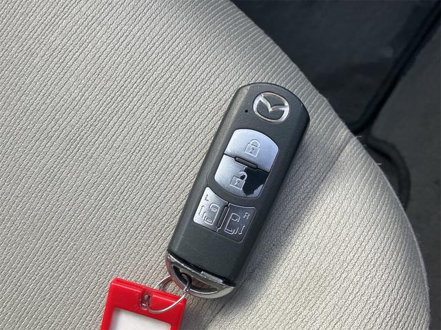 ���W����ɂ����ÎԂ�W�����Ă���܂��B