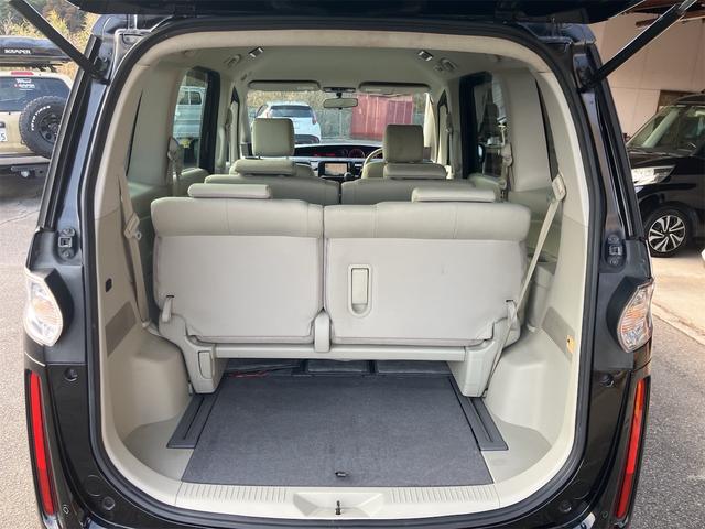 ���X�́A�啪���n�z�s�R�������΂Q�R�R�P�|�P�@�����P�O���������ɓX�܂��\���Ă���܂��B