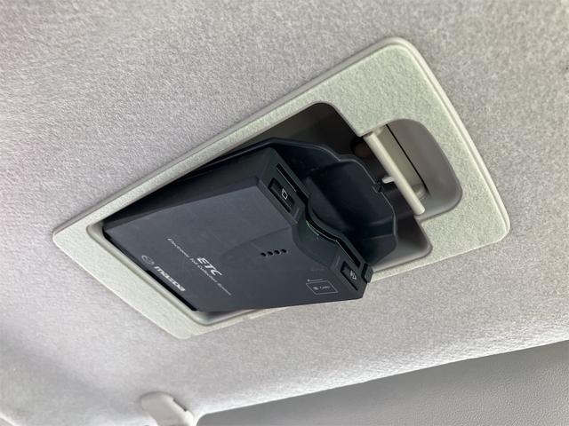 ビアンテ グランツ－スカイアクティブ　ＥＴＣ　バックカメラ　ナビ　ＴＶ　フリップダウンモニター　両側電動スライドドア　ＨＩＤ　スマートキー　アイドリングストップ　電動格納ミラー　３列シート　　ＤＶＤ再生　盗難防止システム　衝突安全ボディ（6枚目）