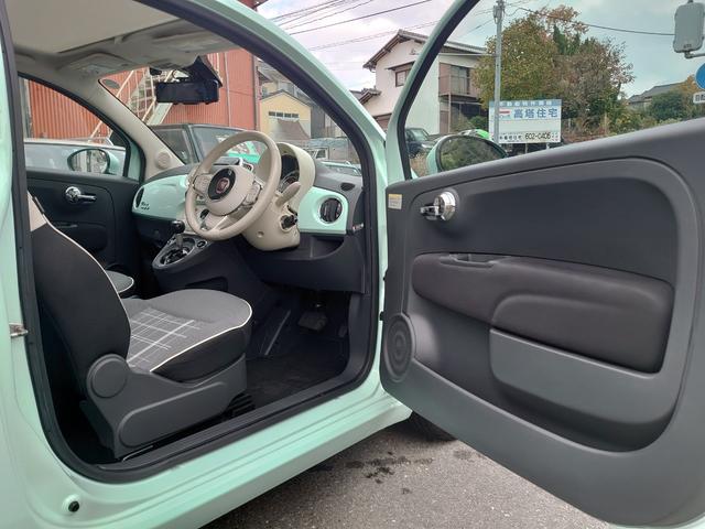 ５００ ツインエア　ラウンジ　ガラスルーフ　チェック柄シート　デジタルインナーミラー　前後ドラレコ　バックカメラ　純正１５ＡＷ（11枚目）