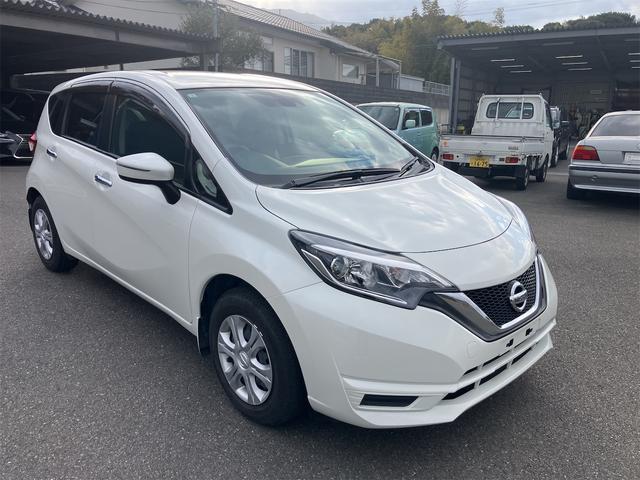 ノート ナビ Bモニター プッシュスタートボタン インテリキー アイドリングストップ 盗難防止システム エアコン パワステ パワーウィンドウ(4枚目)