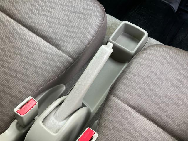 エブリイ ＰＡ　５型　５ＡＧＳ　衝突軽減ブレーキ　ＵＶカットガラス　オートライト　スライドドア　衝突被害軽減システム　横滑り防止機能　衝突安全ボディ（24枚目）