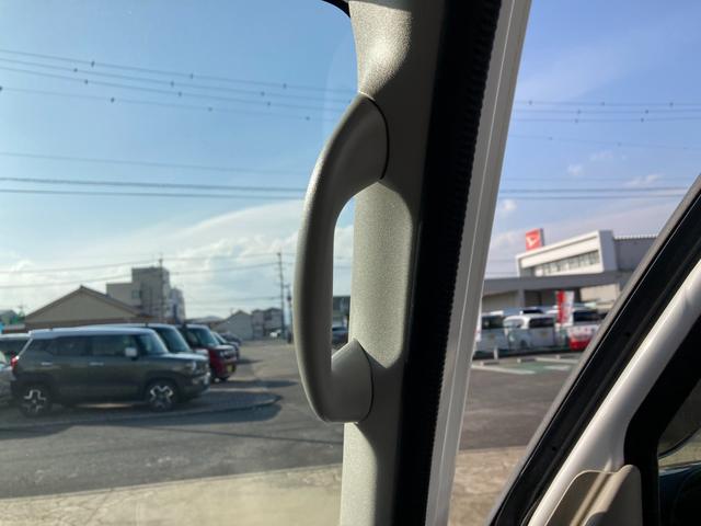 エブリイ ＰＡ　４型　５ＭＴ　スライドドア　ラジオ　横滑り防止機能　オートライト　スライドドア　横滑り防止機能　５ＭＴ（32枚目）