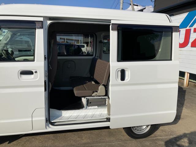 エブリイ ＰＡ　４型　５ＭＴ　スライドドア　ラジオ　横滑り防止機能　オートライト　スライドドア　横滑り防止機能　５ＭＴ（46枚目）
