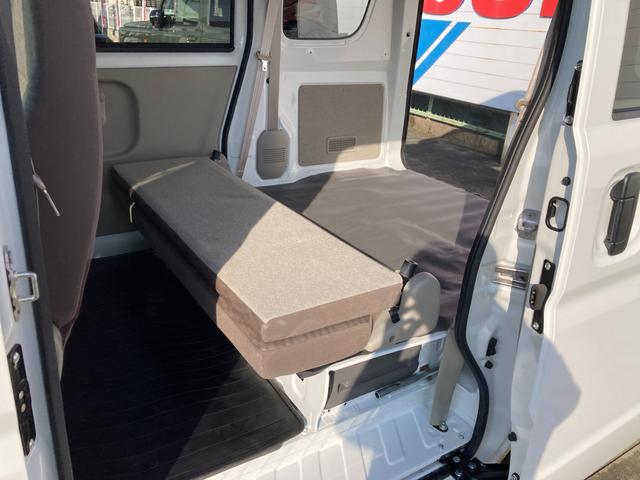 エブリイ ＰＡ　４型　５ＭＴ　スライドドア　ラジオ　横滑り防止機能　オートライト　スライドドア　横滑り防止機能　５ＭＴ（48枚目）