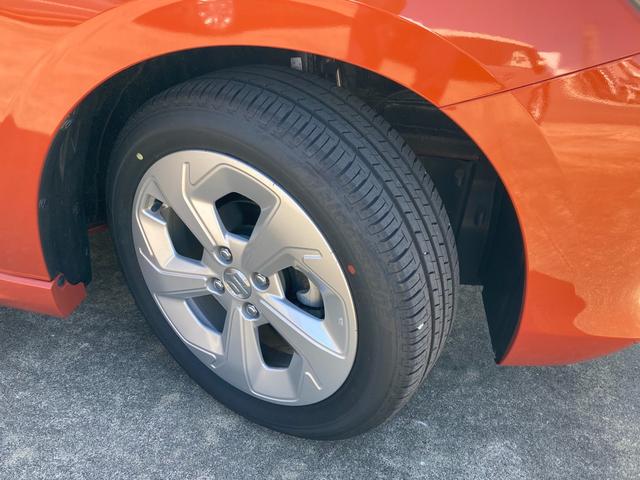 スイフト ＨＹＢＲＩＤ　ＭＸ　アダクティブクルーズコントロール　オートライト　プッシュスタート　シートヒーター　オートエアコン　衝突被害軽減システム　横滑り防止機能　衝突安全ボディ　盗難防止システム　アダクティブクルーズコントロール　ＬＥＤヘッドライト（3枚目）