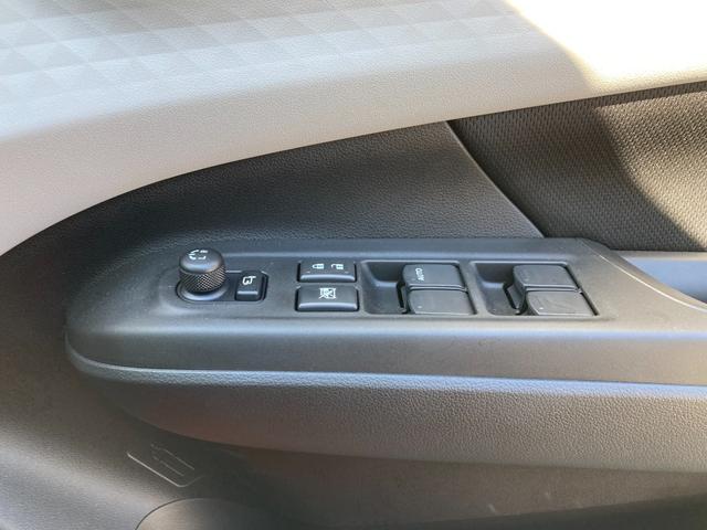 スイフト ＨＹＢＲＩＤ　ＭＸ　アダクティブクルーズコントロール　オートライト　プッシュスタート　シートヒーター　オートエアコン　衝突被害軽減システム　横滑り防止機能　衝突安全ボディ　盗難防止システム　アダクティブクルーズコントロール　ＬＥＤヘッドライト（29枚目）