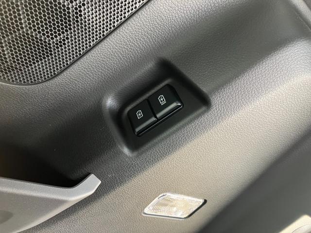 スペーシア HYBRID X 両側電動スライドドア マルチユースフラップ 後席両側電動スライドドア プッシュスタート シートヒーター オートエアコン 衝突被害軽減システム アイドリングストップ 横滑り防止機能 衝突安全ボディ 盗難防止システムマルチユースフラップ(49枚目)