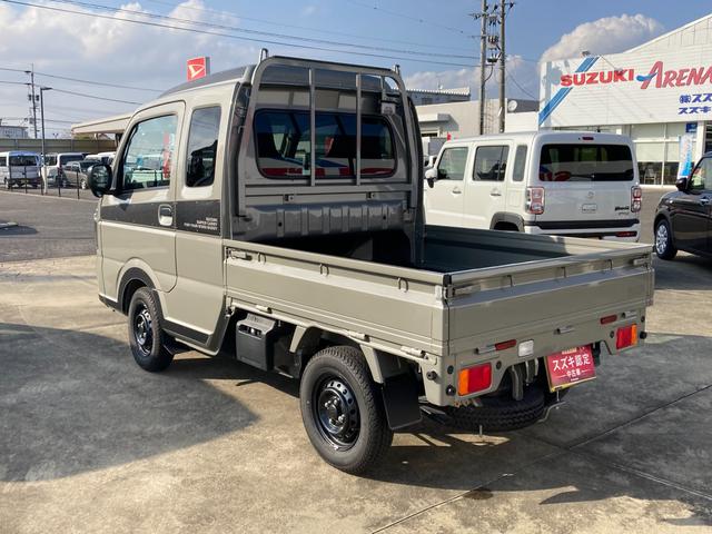 スーパーキャリイ スーパーキャリイ　Ｘリミテッド　５型　キーレスエントリー　オートライト　ＬＥＤヘッドライトライト　衝突被害軽減システム　アイドリングストップ　横滑り防止機能　衝突安全ボディ　キーレスエントリー（9枚目）