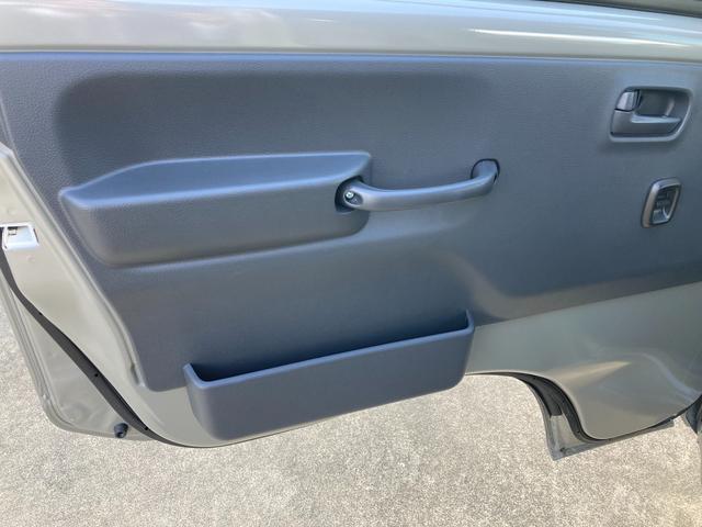 スーパーキャリイ スーパーキャリイ　Ｘリミテッド　５型　キーレスエントリー　オートライト　ＬＥＤヘッドライトライト　衝突被害軽減システム　アイドリングストップ　横滑り防止機能　衝突安全ボディ　キーレスエントリー（48枚目）