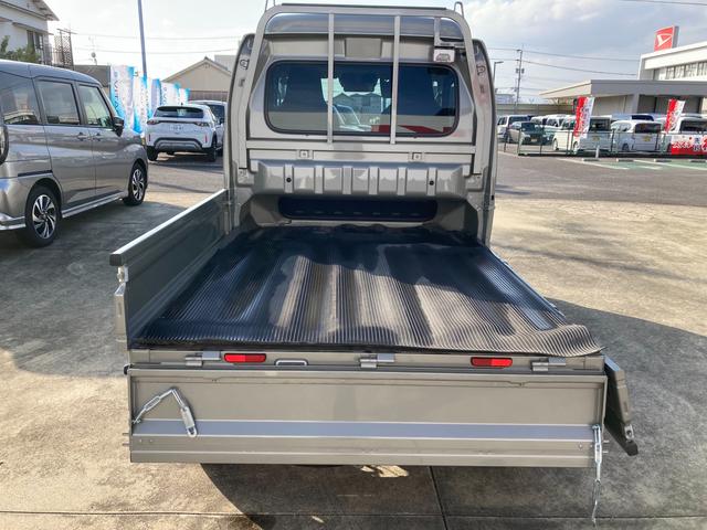 スーパーキャリイ スーパーキャリイ　Ｘリミテッド　５型　キーレスエントリー　オートライト　ＬＥＤヘッドライトライト　衝突被害軽減システム　アイドリングストップ　横滑り防止機能　衝突安全ボディ　キーレスエントリー（55枚目）