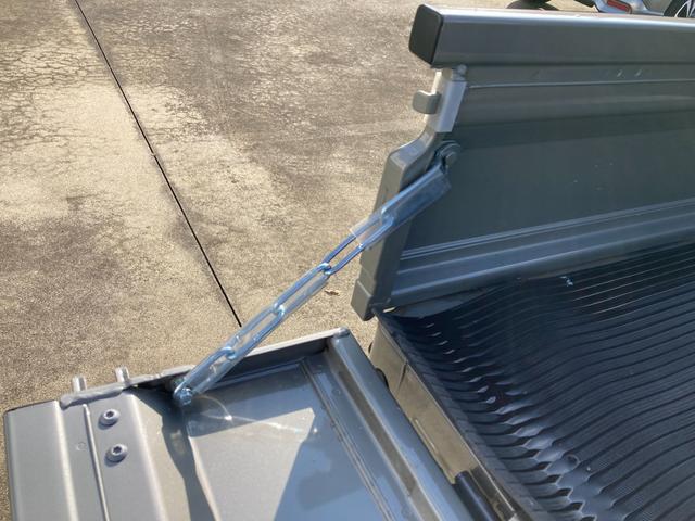 スーパーキャリイ スーパーキャリイ　Ｘリミテッド　５型　キーレスエントリー　オートライト　ＬＥＤヘッドライトライト　衝突被害軽減システム　アイドリングストップ　横滑り防止機能　衝突安全ボディ　キーレスエントリー（57枚目）