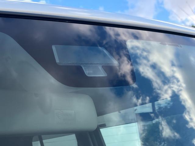 ハスラー Ｘ　ＭＲ３１Ｓ．ＭＲ４１Ｓ　ナビ　シートヒーター　２トーン　オートライト　Ｂｌｕｅｔｏｏｔｈ　ナビ　プッシュスタート　シートヒータ　オートエアコン　衝突被害軽減システム　アイドリングストップ　横滑り防止機能　衝突安全ボディ　盗難防止システム　ＨＩＤヘッドライト（3枚目）