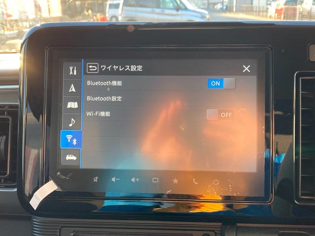 ワゴンＲスマイル ＨＹＢＲＩＤ　Ｓ　３型　左後電動スライド　ナビ　全方位カメラ　オートライト　スライドドア　純正ナビ　プッシュスタート　シートヒーター　オートエアコン　衝突被害軽減システム　アイドリングストップ　横滑り防止機能　衝突安全ボディ　盗難防止システム　全方位カメラ（12枚目）