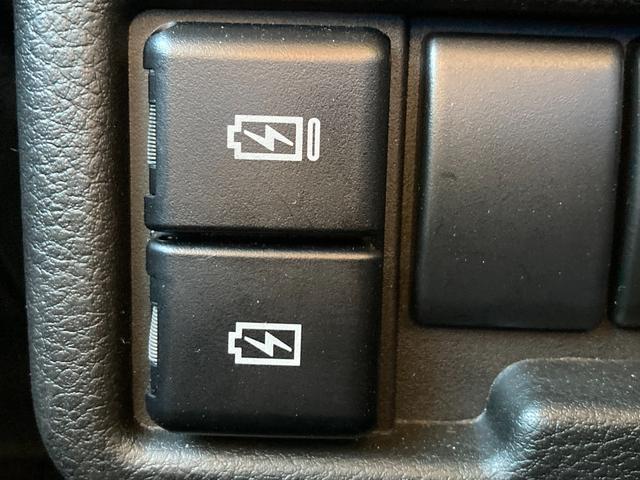 ワゴンＲスマイル ＨＹＢＲＩＤ　Ｓ　３型　左後電動スライド　ナビ　全方位カメラ　オートライト　スライドドア　純正ナビ　プッシュスタート　シートヒーター　オートエアコン　衝突被害軽減システム　アイドリングストップ　横滑り防止機能　衝突安全ボディ　盗難防止システム　全方位カメラ（19枚目）