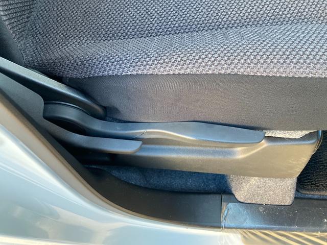 ワゴンＲスマイル ＨＹＢＲＩＤ　Ｓ　３型　左後電動スライド　ナビ　全方位カメラ　オートライト　スライドドア　純正ナビ　プッシュスタート　シートヒーター　オートエアコン　衝突被害軽減システム　アイドリングストップ　横滑り防止機能　衝突安全ボディ　盗難防止システム　全方位カメラ（41枚目）