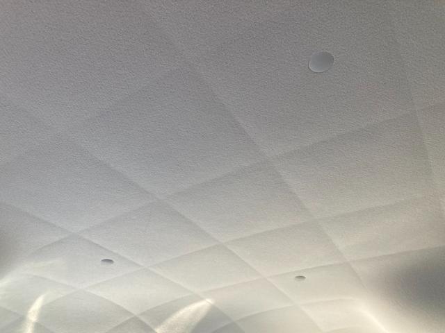 ワゴンＲスマイル ＨＹＢＲＩＤ　Ｓ　３型　左後電動スライド　ナビ　全方位カメラ　オートライト　スライドドア　純正ナビ　プッシュスタート　シートヒーター　オートエアコン　衝突被害軽減システム　アイドリングストップ　横滑り防止機能　衝突安全ボディ　盗難防止システム　全方位カメラ（54枚目）