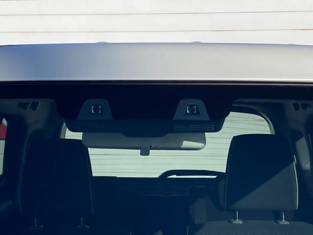 クロスビー ＨＹＢＲＩＤ　ＭＺ　４型　２トーン　ＡＣＣ　パドルシフト　オートライト　プッシュスタート　シートヒーター　オートエアコン　衝突被害軽減Ｂ　横滑り防止機能　衝突安全ボディ　盗難防止システム　アイドリングストップ　２トーン　パドルシフト　クルーズコントロール（12枚目）