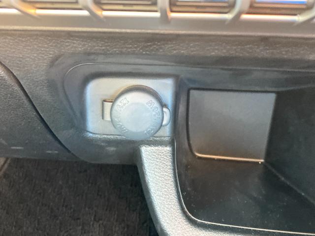 クロスビー ＨＹＢＲＩＤ　ＭＺ　４型　２トーン　ＡＣＣ　パドルシフト　オートライト　プッシュスタート　シートヒーター　オートエアコン　衝突被害軽減Ｂ　横滑り防止機能　衝突安全ボディ　盗難防止システム　アイドリングストップ　２トーン　パドルシフト　クルーズコントロール（20枚目）