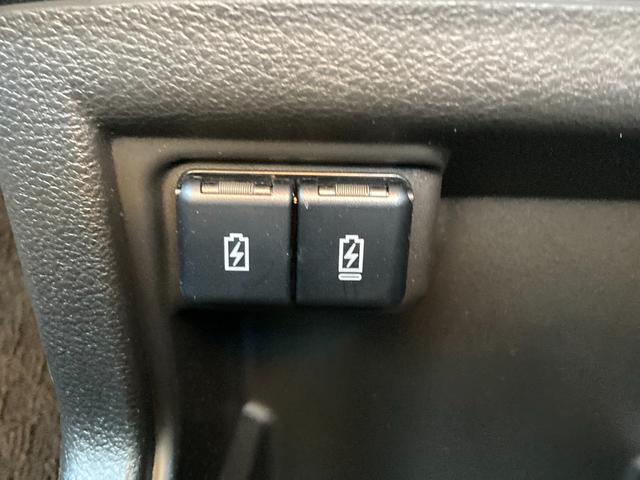 クロスビー ＨＹＢＲＩＤ　ＭＺ　４型　２トーン　ＡＣＣ　パドルシフト　オートライト　プッシュスタート　シートヒーター　オートエアコン　衝突被害軽減Ｂ　横滑り防止機能　衝突安全ボディ　盗難防止システム　アイドリングストップ　２トーン　パドルシフト　クルーズコントロール（23枚目）