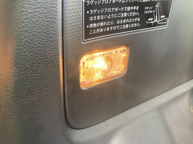 クロスビー ＨＹＢＲＩＤ　ＭＺ　４型　２トーン　ＡＣＣ　パドルシフト　オートライト　プッシュスタート　シートヒーター　オートエアコン　衝突被害軽減Ｂ　横滑り防止機能　衝突安全ボディ　盗難防止システム　アイドリングストップ　２トーン　パドルシフト　クルーズコントロール（62枚目）