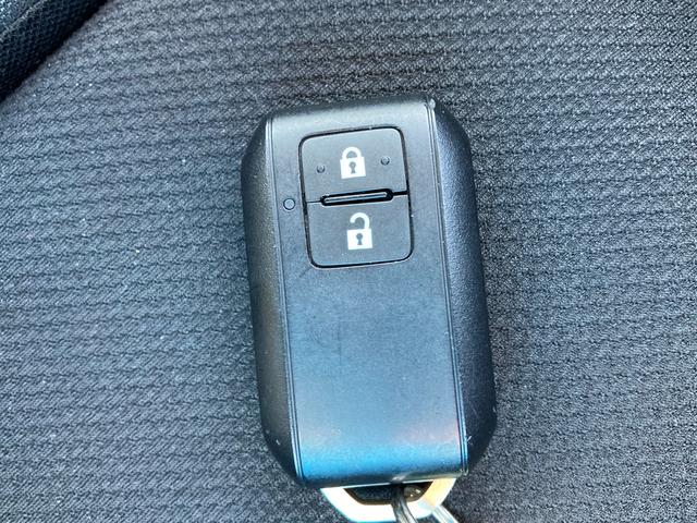 ワゴンＲカスタムＺ カスタムＺ　ＨＹＢＲＩＤ　ＺＴ　４型　ディスプレイオーデオ　オートライト　Ｂｌｕｅｔｏｏｔｈ　プッシュスタート　シートヒーター　オートエアコン　衝突被害軽減システム　横滑り防止機能　衝突安全ボディ　盗難防止システム　ディスプレイオーデオ　全方位カメラ（32枚目）