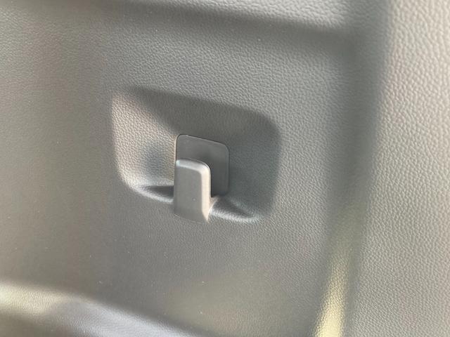 ワゴンＲカスタムＺ カスタムＺ　ＨＹＢＲＩＤ　ＺＴ　４型　ディスプレイオーデオ　オートライト　Ｂｌｕｅｔｏｏｔｈ　プッシュスタート　シートヒーター　オートエアコン　衝突被害軽減システム　横滑り防止機能　衝突安全ボディ　盗難防止システム　ディスプレイオーデオ　全方位カメラ（54枚目）