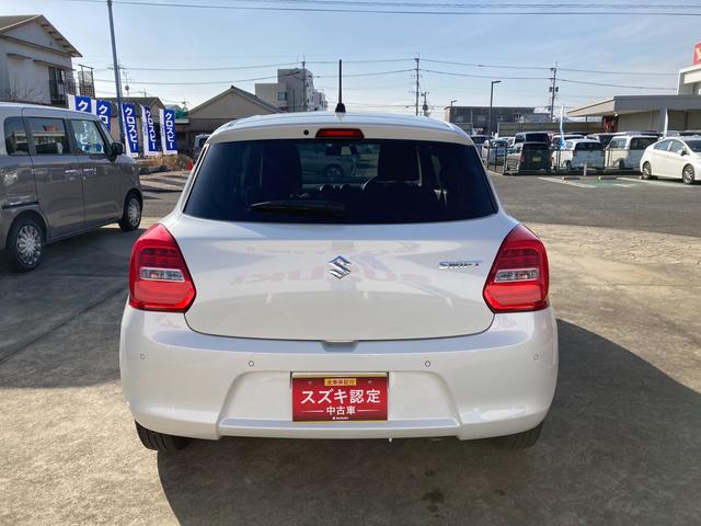 スイフト ＸＧ　３型　ＣＤプレイヤー　クルコン　オートライト　オートライト　プッシュスタート　シートヒーター　オートエアコン　衝突被害軽減システム　横滑り防止機能　衝突安全ボディ　盗難防止システム　ＣＤプレーヤー　クルコン　　ブラインドスポットモニター（8枚目）