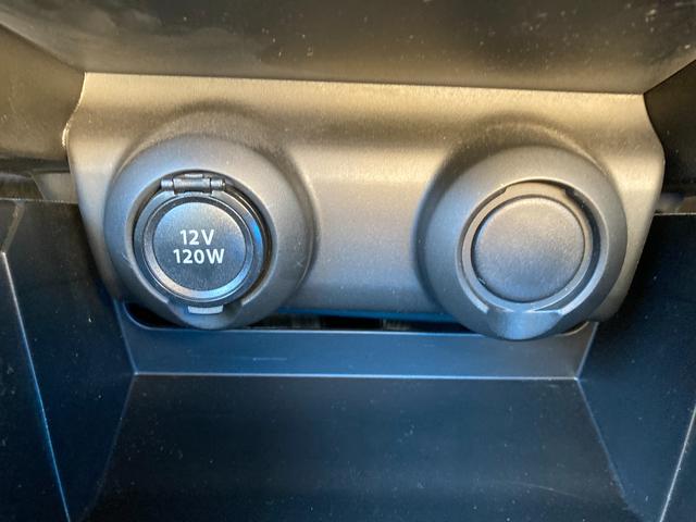 スイフト ＸＧ　３型　ＣＤプレイヤー　クルコン　オートライト　オートライト　プッシュスタート　シートヒーター　オートエアコン　衝突被害軽減システム　横滑り防止機能　衝突安全ボディ　盗難防止システム　ＣＤプレーヤー　クルコン　　ブラインドスポットモニター（17枚目）