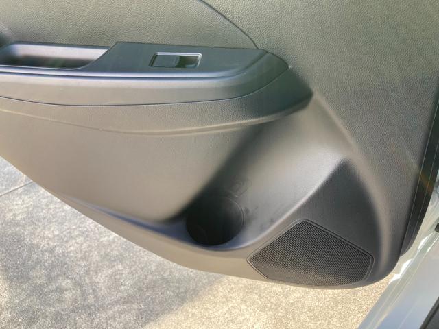 スイフト ＸＧ　３型　ＣＤプレイヤー　クルコン　オートライト　オートライト　プッシュスタート　シートヒーター　オートエアコン　衝突被害軽減システム　横滑り防止機能　衝突安全ボディ　盗難防止システム　ＣＤプレーヤー　クルコン　　ブラインドスポットモニター（47枚目）