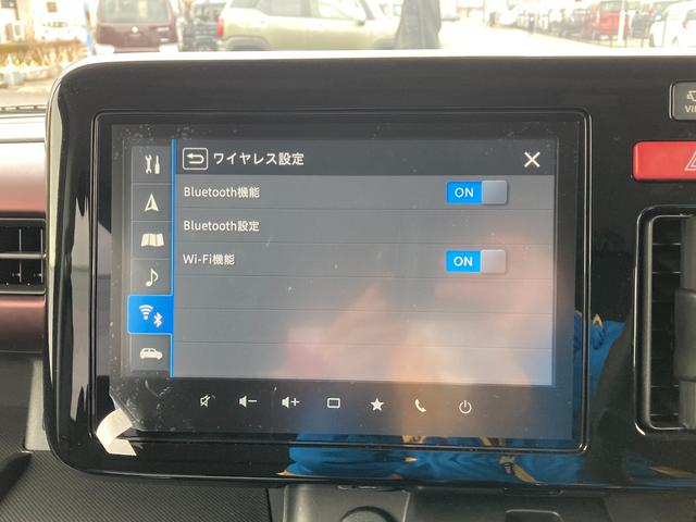スペーシアカスタム カスタム　ＨＹＢＲＩＤ　ＸＳターボ　ナビ　全方位カメラ　オートライト　Ｂｌｕｅｔｏｏｔｈ　両側パワースライドドア　純正ナビ　プッシュスタート　シートヒーター　オートエアコン　衝突被害軽減システム　アイドリングストップ　横滑り防止機能　衝突安全ボディ（13枚目）