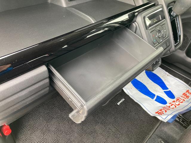 スペーシアカスタム カスタム　ＨＹＢＲＩＤ　ＸＳターボ　ナビ　全方位カメラ　オートライト　Ｂｌｕｅｔｏｏｔｈ　両側パワースライドドア　純正ナビ　プッシュスタート　シートヒーター　オートエアコン　衝突被害軽減システム　アイドリングストップ　横滑り防止機能　衝突安全ボディ（43枚目）