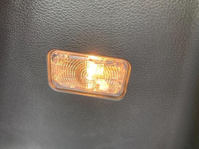 スペーシアカスタム カスタム　ＨＹＢＲＩＤ　ＸＳターボ　ナビ　全方位カメラ　オートライト　Ｂｌｕｅｔｏｏｔｈ　両側パワースライドドア　純正ナビ　プッシュスタート　シートヒーター　オートエアコン　衝突被害軽減システム　アイドリングストップ　横滑り防止機能　衝突安全ボディ（70枚目）